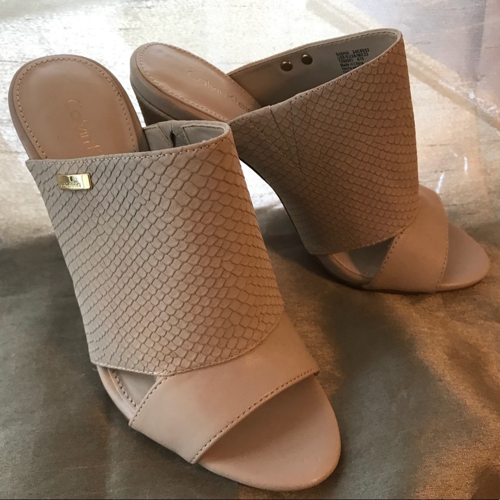 Nude Calvin Kline Heels